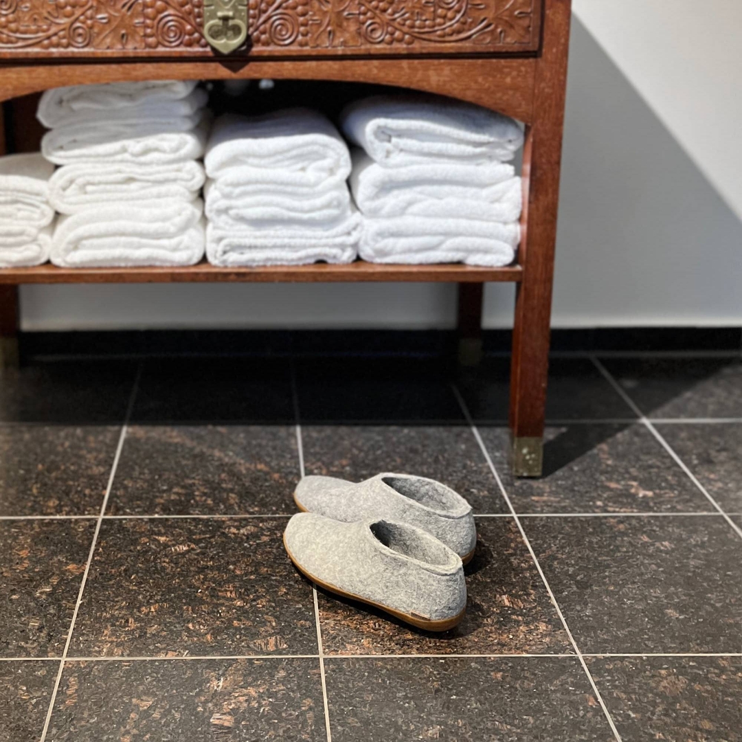 Die schicken Outdoor-Schuh bieten auch Schutz vor