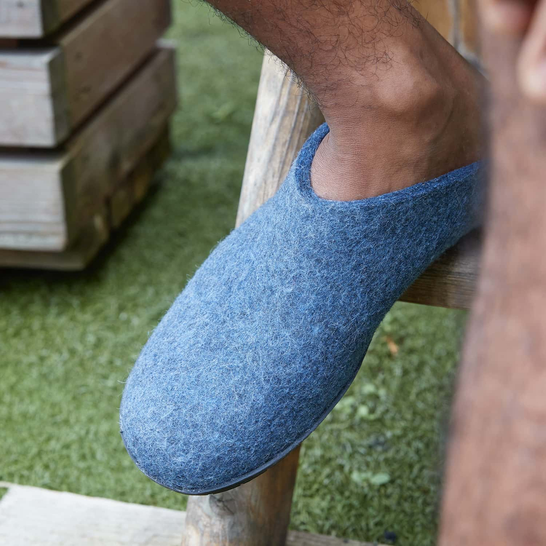 Hausschluffe mit Outdoor-Sohle. 358233816_2102491429921292_6770303560617712818_n