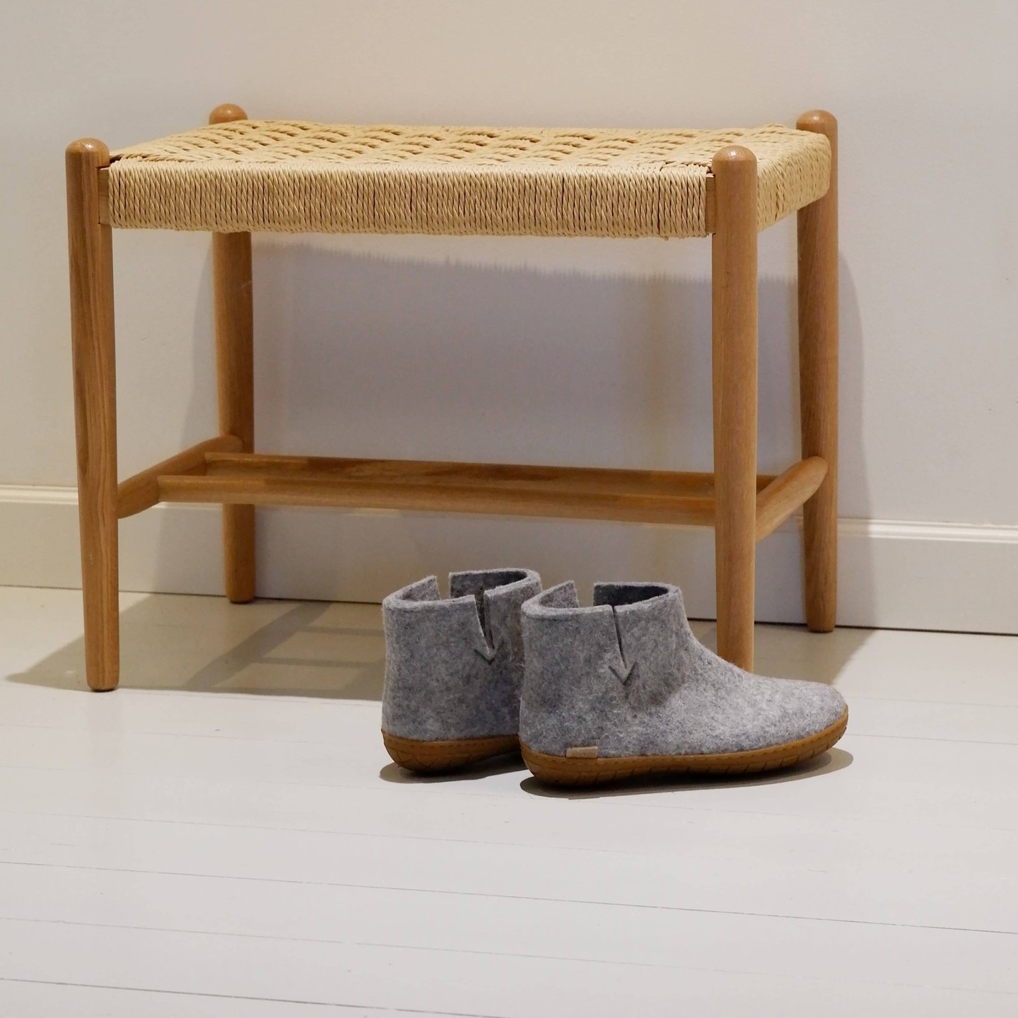 Hausbootie mit Leder-Sohle.